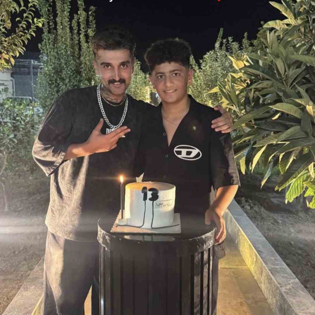 دانلود اهنگ ماهان خادمی حالا حالا ۲